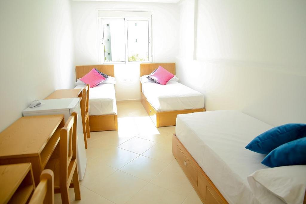 Residence Noujoum Almaarifa Tetouan Bagian luar foto