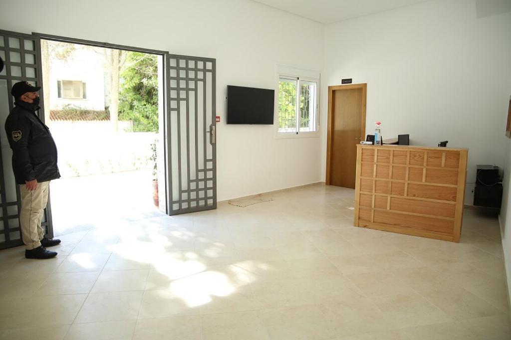 Residence Noujoum Almaarifa Tetouan Bagian luar foto