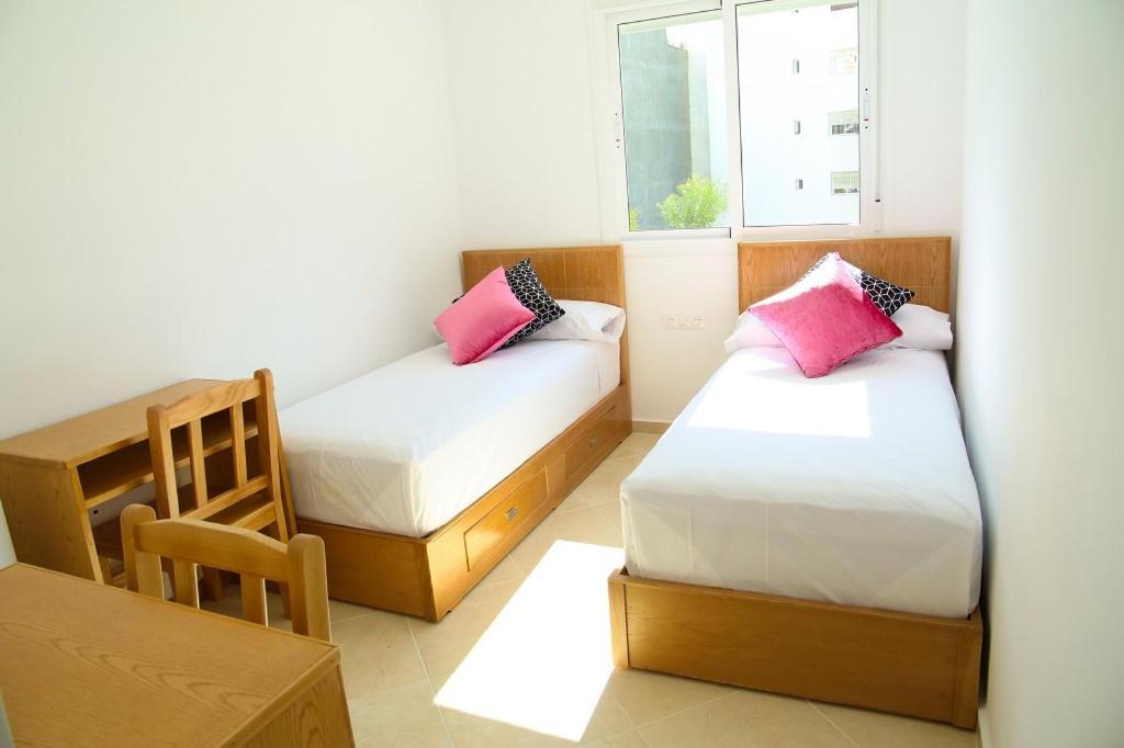 Residence Noujoum Almaarifa Tetouan Bagian luar foto